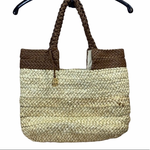 Giani Bernini Handbags - Giani Bernini Tan Brown Straw Woven Should…